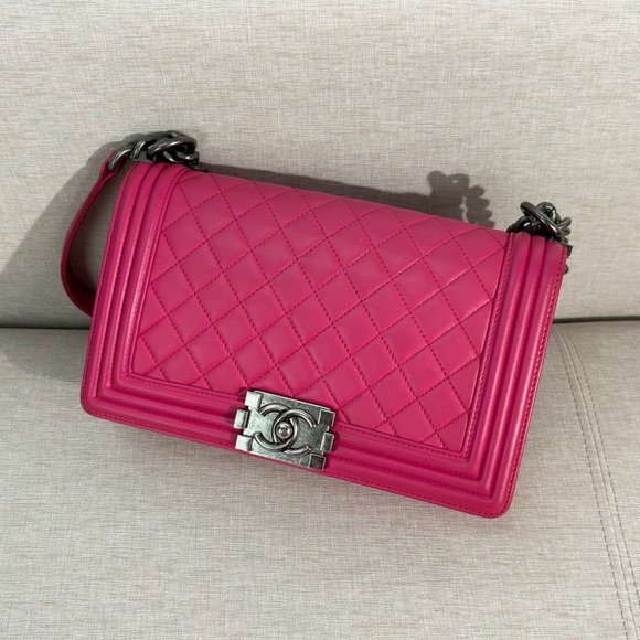 CHANEL Fuchsia Pink Quilted Calfskin Boy Bag Medium SHW - Picture 5 of 16